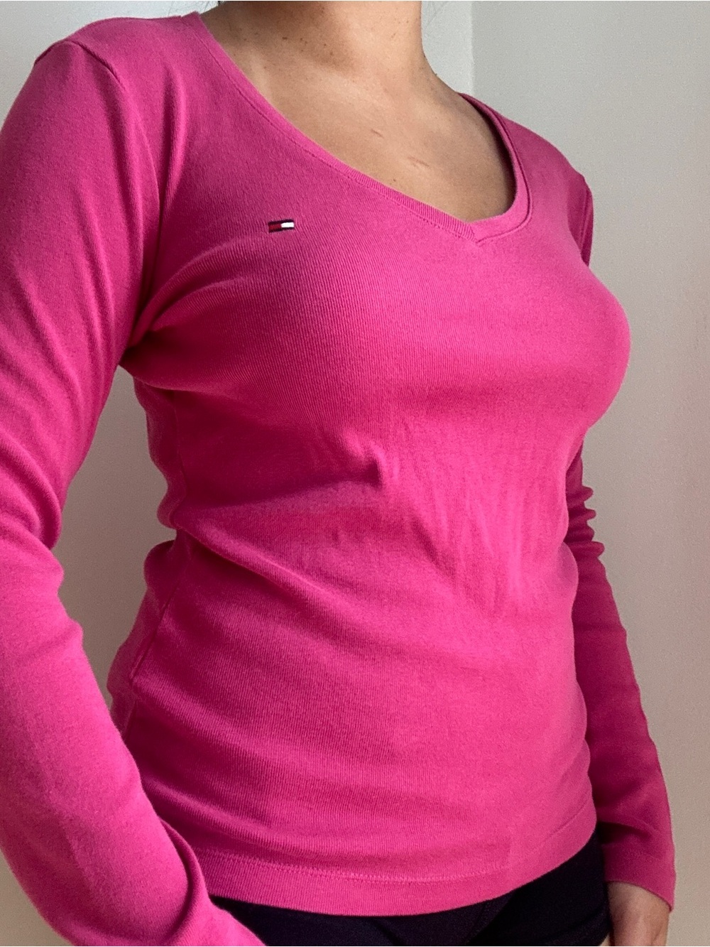 Tommy Hilfiger Bright Pink V‑Neck Long Sleeve Top